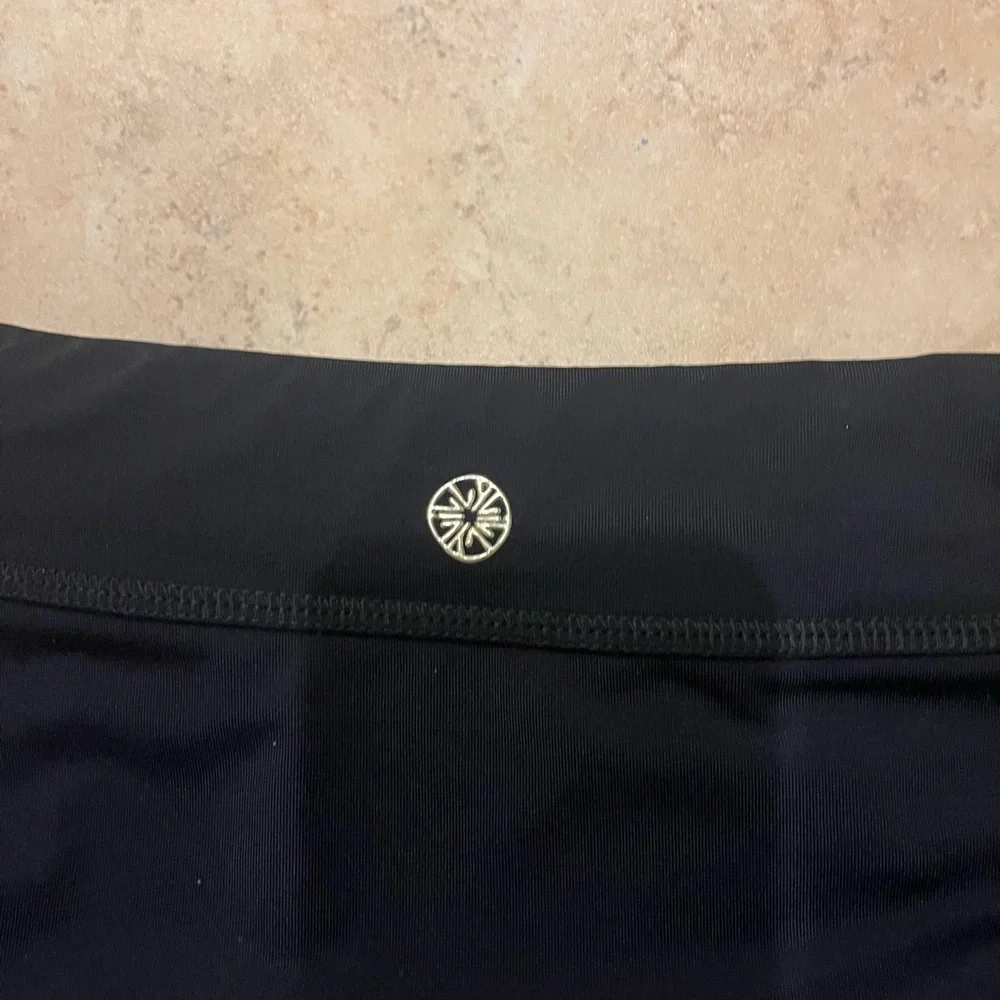 Lilly Pulitzer Black Scalloped Mini Skirt - Picture 4 of 5